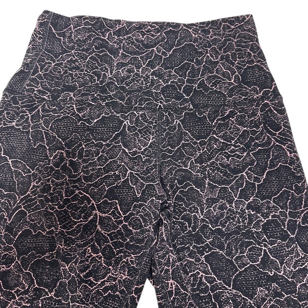Lululemon Align Crop Lacescape Spanish Rose Black Yoga Pants Size 4 - Picture 3 of 6